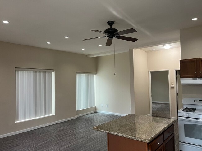 Foto del edificio - 12652 Julian Ave