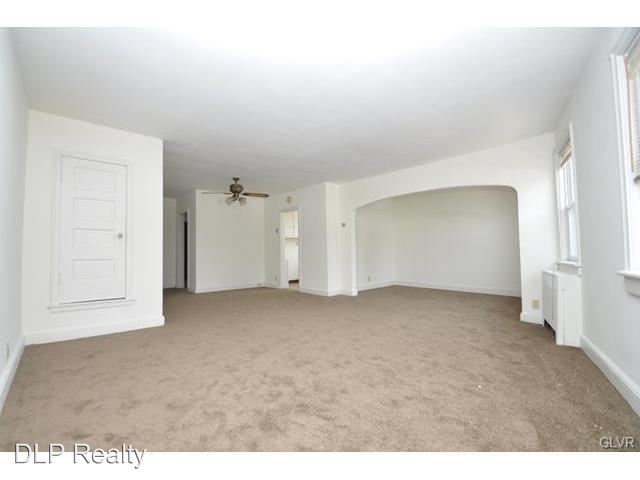 Building Photo - 2400 1/2 Freemansburg Ave