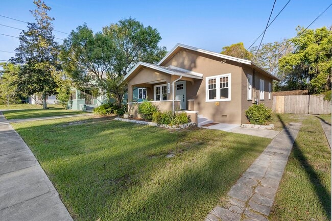 Building Photo - 247 N Adelle Ave