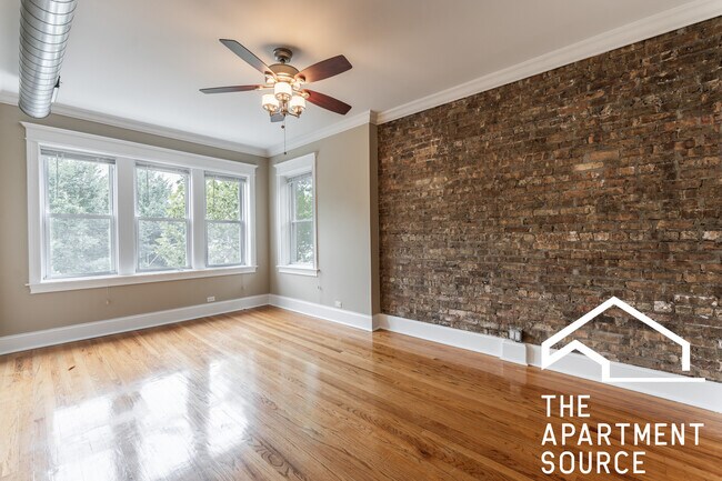 Foto del edificio - 4957 N Drake Ave