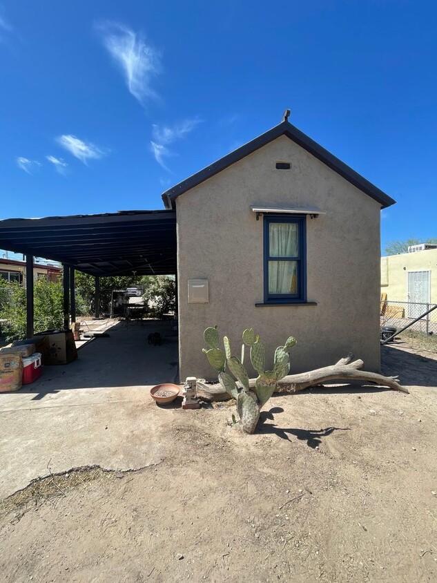 Primary Photo - 929 N Cuesta Ave