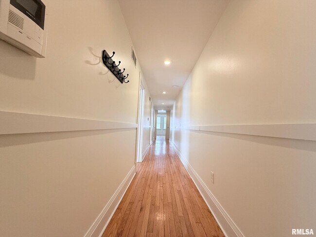 Foto del edificio - 421 13th St