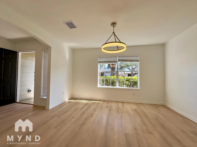 Building Photo - 2317 Loquat Ln