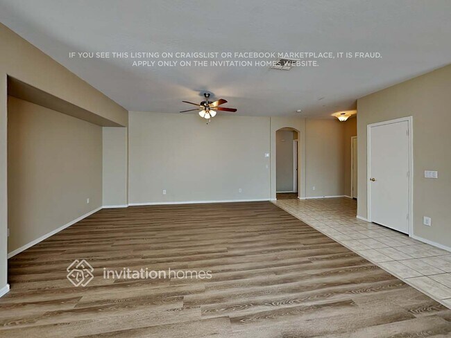 Building Photo - 13010 W Rosewood Dr