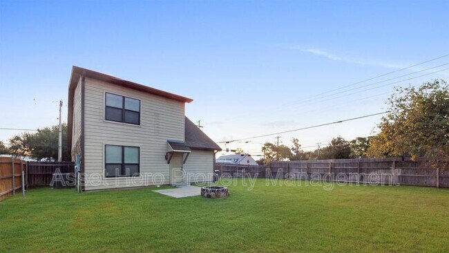 Foto del edificio - 1016 Welsh Ave
