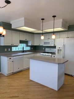 Foto del edificio - 1533 Laurenwood Ln
