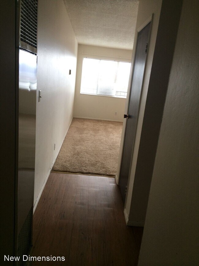 Building Photo - 2 br, 1.5 bath House - 3281 Gypsum Road