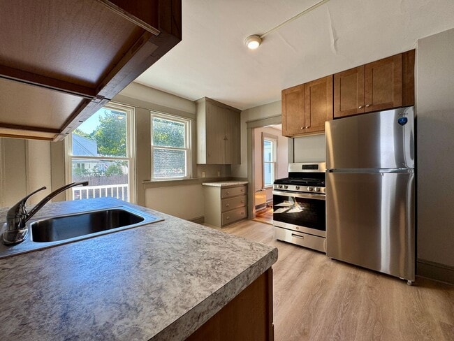 Building Photo - 70 Angell Ave