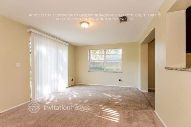 Foto del edificio - 6419 Willow Wood Ct