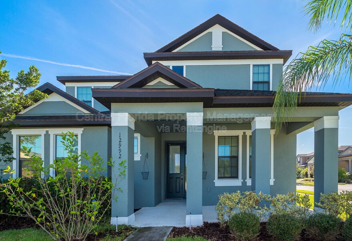 Foto principal - 12992 Holdenbury Ln