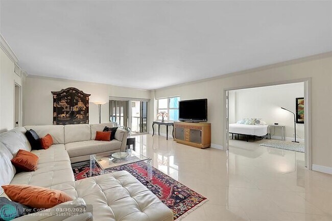 Foto del edificio - 111 N Pompano Beach Blvd