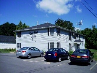 Primary Photo - Dor-Mar Apartments