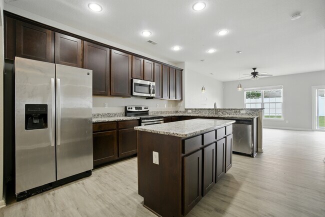 Foto del edificio - 5009 Breleigh Ln