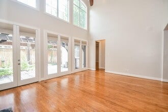 Building Photo - 7626 E Jordan Cove