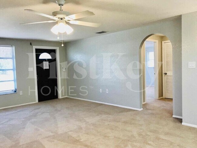 Foto del edificio - 654 Hartford Dr NW