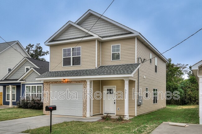 Building Photo - 34 Sherman St