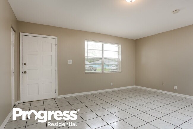 Foto del edificio - 614 SW 79th Ave