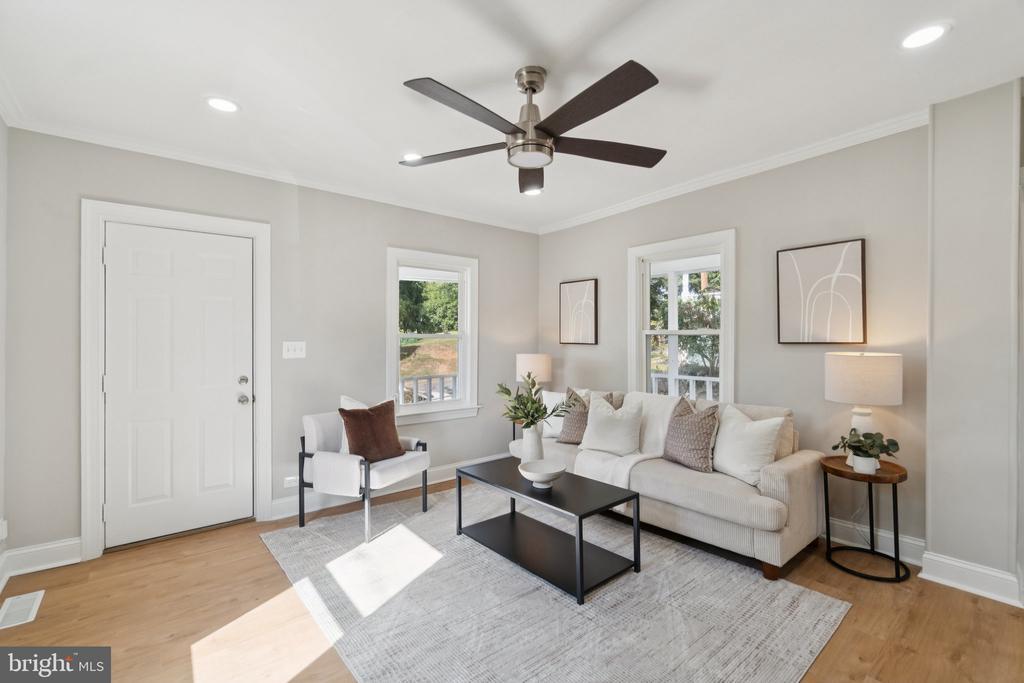 Foto principal - 4914 22nd St N