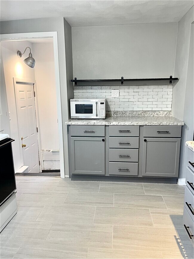 Cocina - 1005 N State St