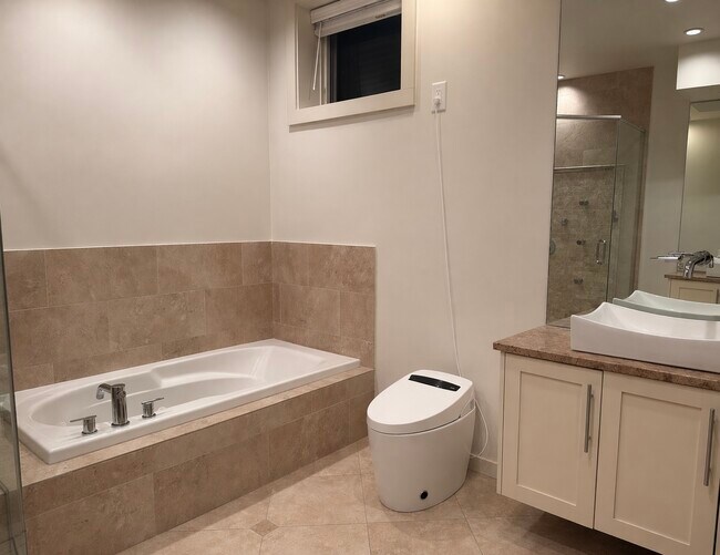 Foto del edificio - 4021 S Ellis Ave