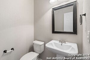 Building Photo - 10215 Villa Del Lago