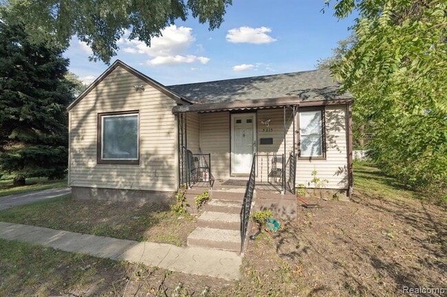 Building Photo - 5315 Edgewood St