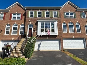 Building Photo - 5654 Governors Pond Cir