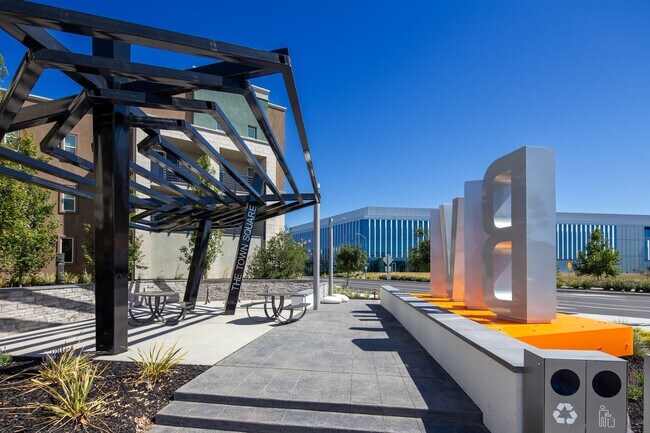 Foto del edificio - 6357 Dandelion St