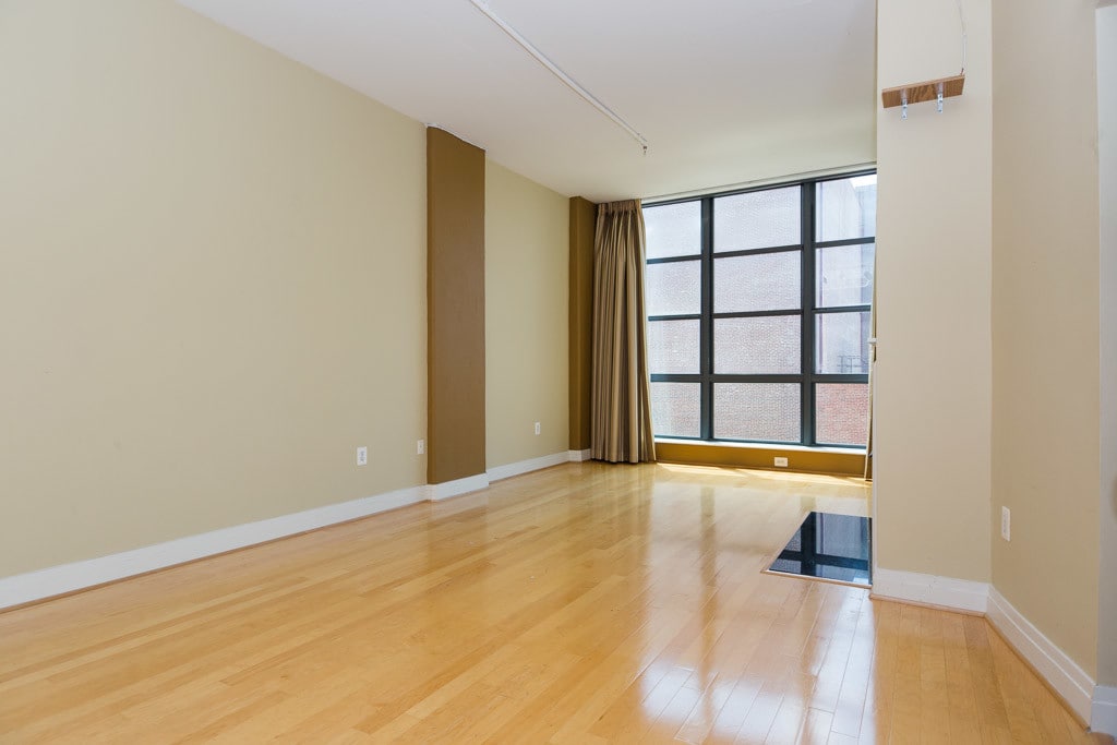 Primary Photo - 2020 12th St NW