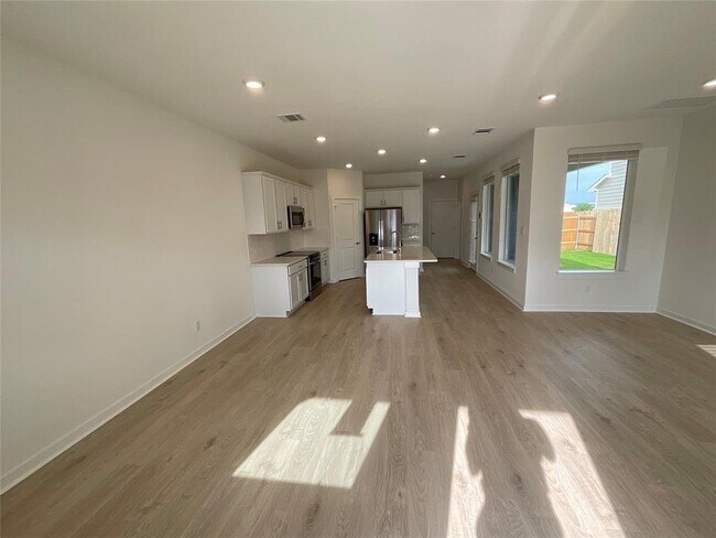 Foto del edificio - 2511 Rose Archer Ln