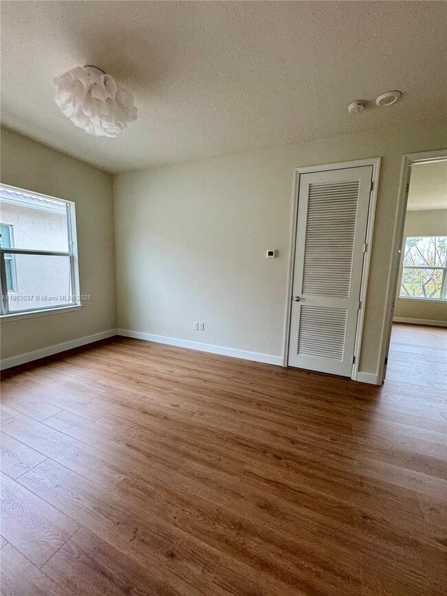 Building Photo - 4729 Greenway Dr