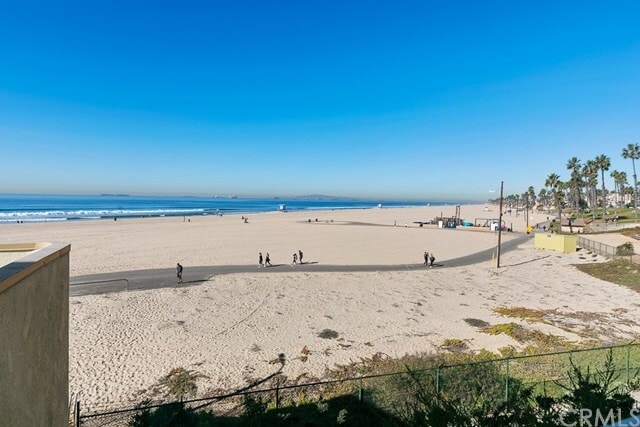 Primary Photo - 711 Pacific Coast Hwy