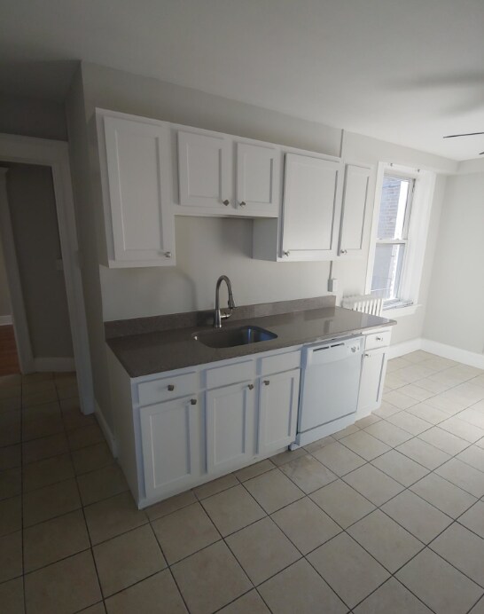 Building Photo - 224 Hanover St