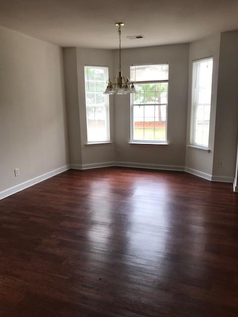 Foto del edificio - 756 Indian Wood Ln