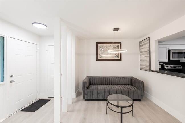 Building Photo - 2601 Marilee Ln