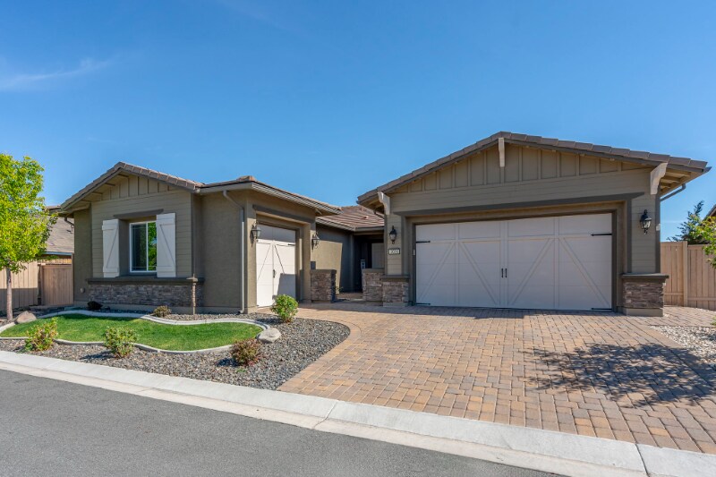 Foto principal - 2026 Neviekay Ln
