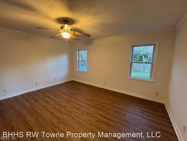 Foto del edificio - 3 br, 2 bath House - 1122 Winburne Lane