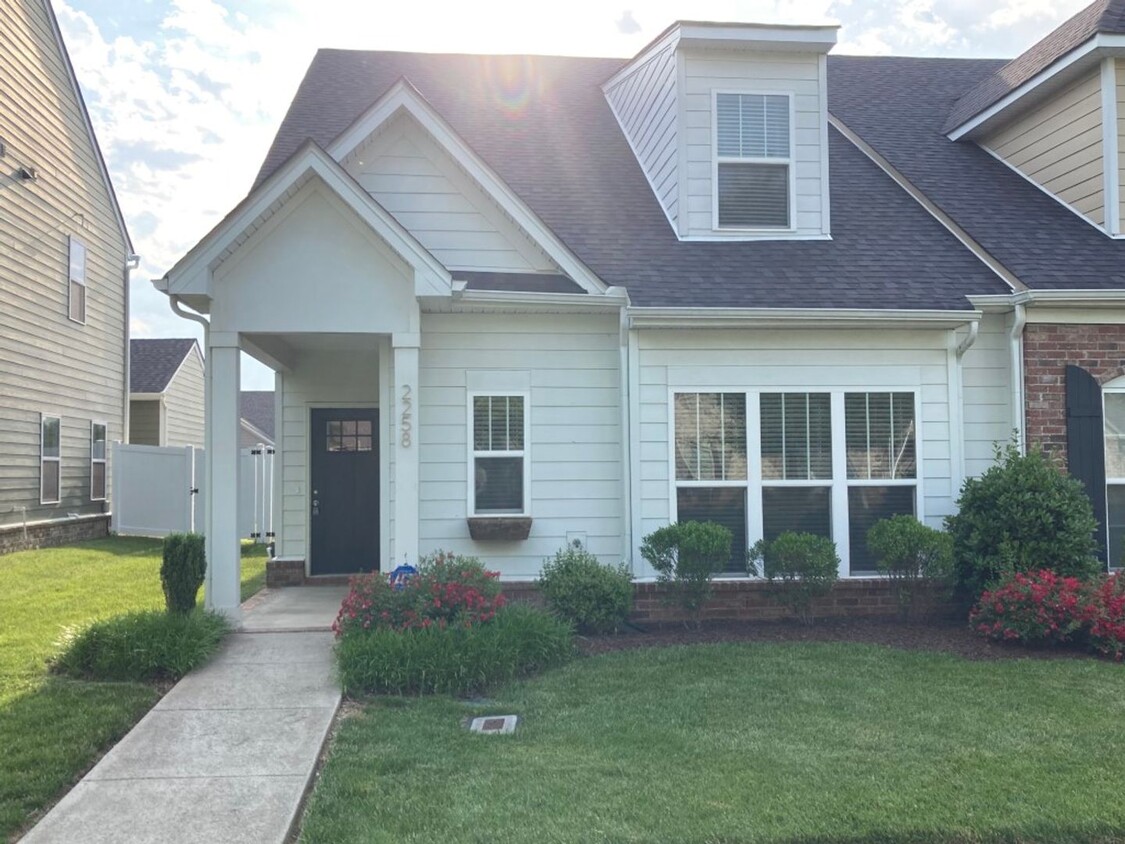 Primary Photo - Townhome Living