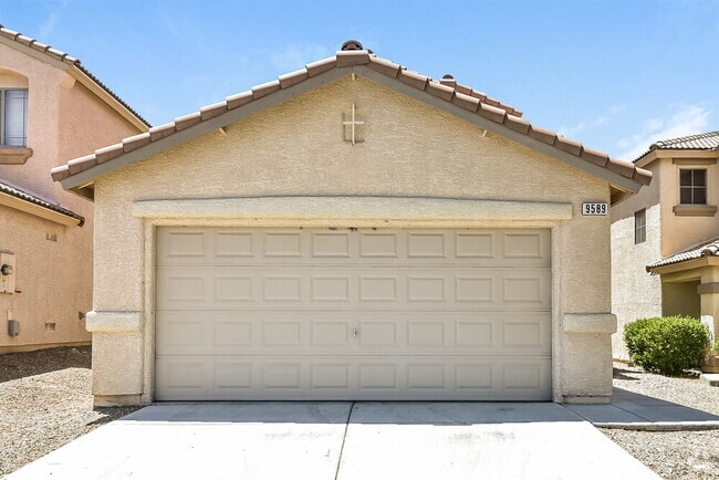 Building Photo - 9589 Gatesville Ave