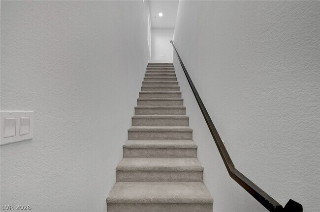 Foto del edificio - 9050 W Warm Springs Rd
