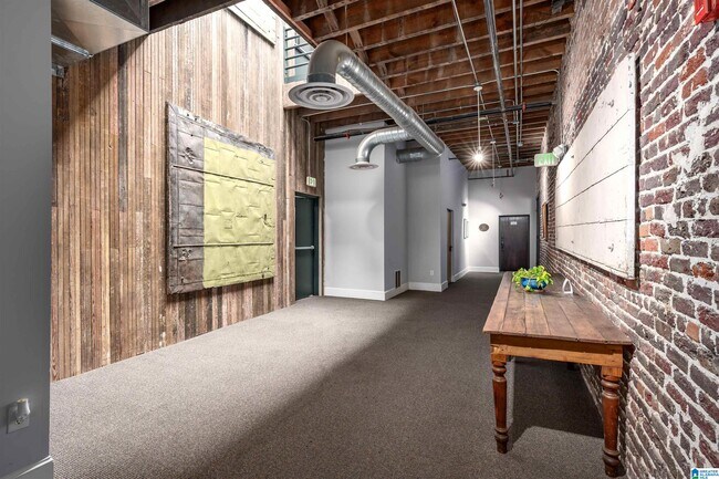Foto del edificio - 2217 2nd Ave N