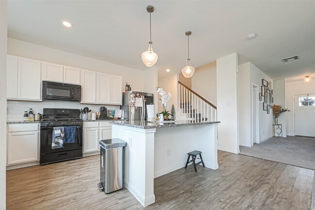 Building Photo - 9423 Klein Ln