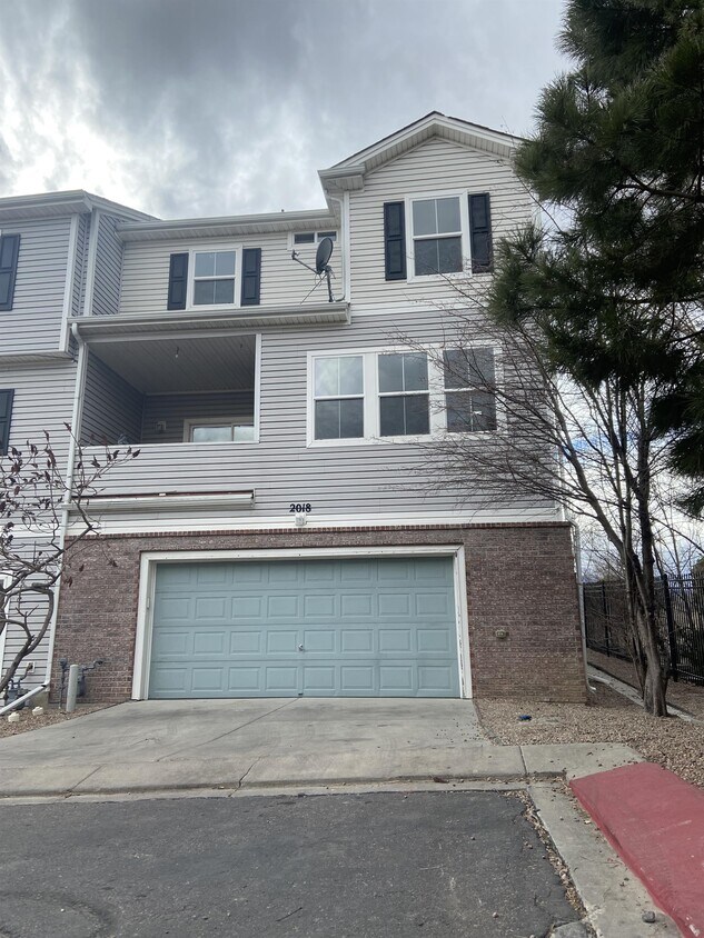 2018 Babbling Stream Heights, Colorado Springs, CO 80910 House Rental