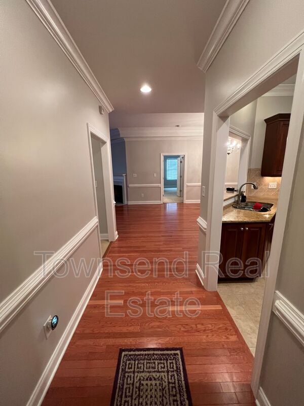 Foto del edificio - 2661 Lockwood Rd