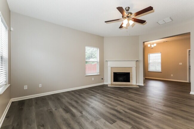 Foto del edificio - 2009 Farm Hill Ct