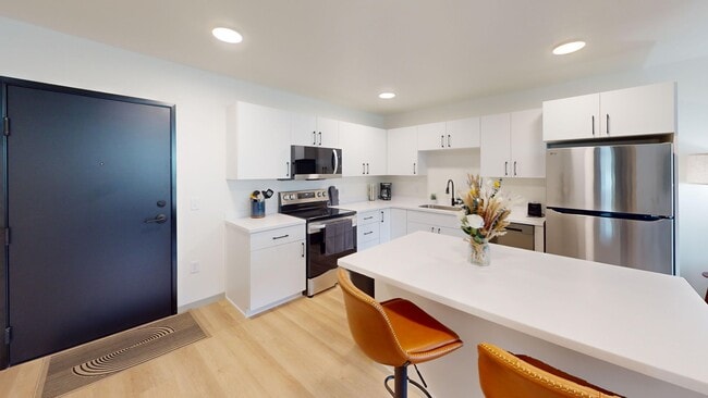 Interior Photo - Foss Fields Ascent