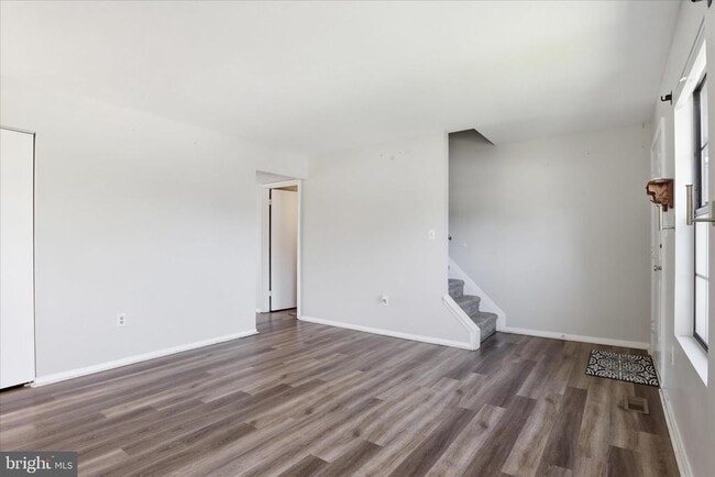 Building Photo - 663 Johahn Dr