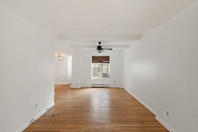 Foto del edificio - 50 Glenwood Ave