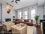 Primary Photo - 401-409 N Milwaukee Ave