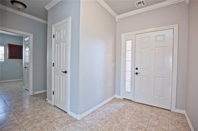 Foto del edificio - 2204 SW 19th St